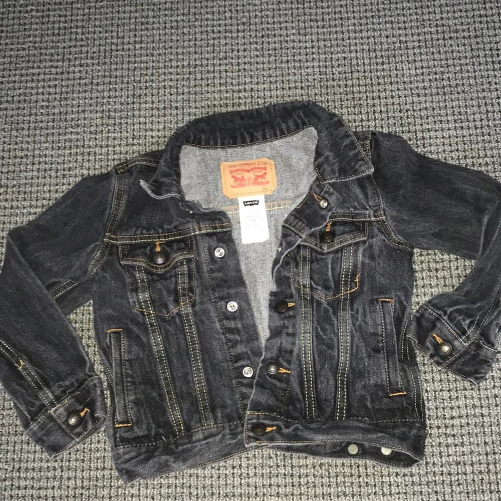 Levi's Kids Black Denim Trucker Jacket with‎ Contrast Stitching